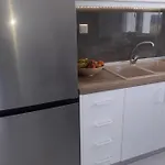 E Mare فيلة *