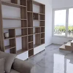 E Mare Villa *