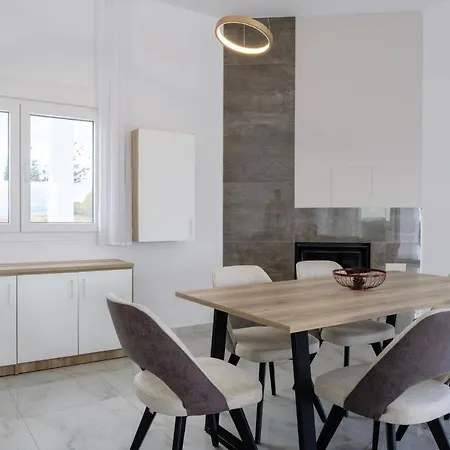 E Mare * Skala Alykis