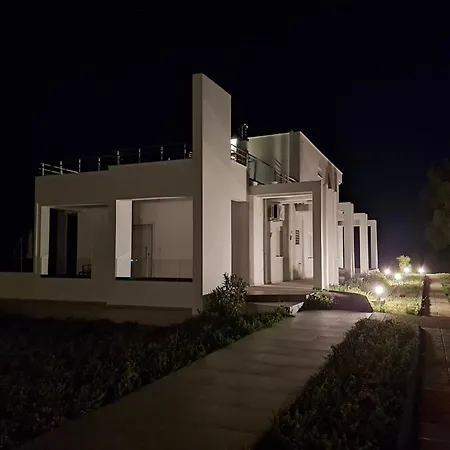 E Mare Villa *